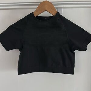 Alphalete Crop Workout T shirt